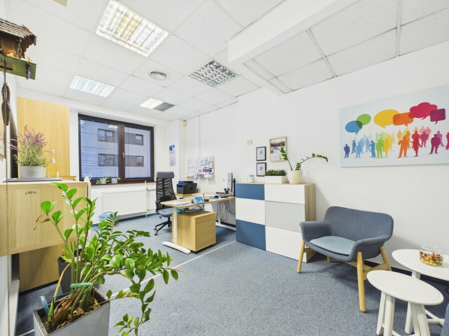 Warszawa, Wola Ulrychów, Nakielska, 4 kondygnacje w budynku biurowym na wynajem