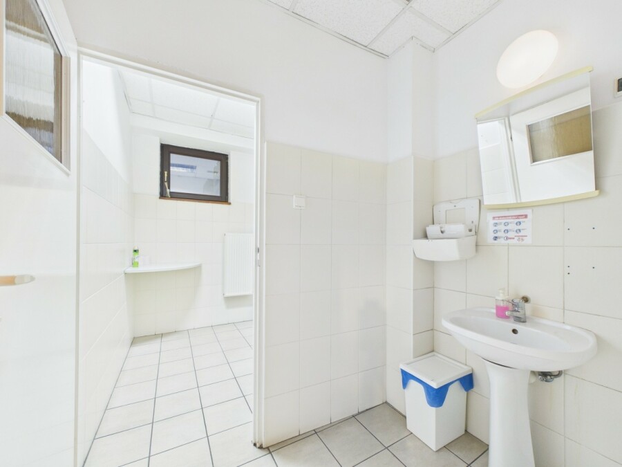 Warszawa, Wola Ulrychów, Nakielska, 4 kondygnacje w budynku biurowym na wynajem