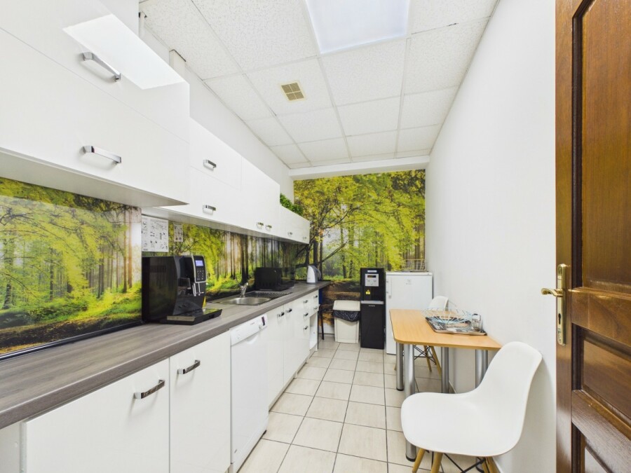 Warszawa, Wola Ulrychów, Nakielska, 4 kondygnacje w budynku biurowym na wynajem