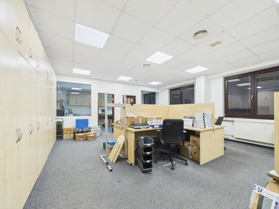 Warszawa, Wola Ulrychów, Nakielska, 4 kondygnacje w budynku biurowym na wynajem