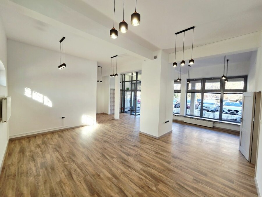 Warszawa, Włochy, Przepiękny lokal po remoncie, parking, witryna!