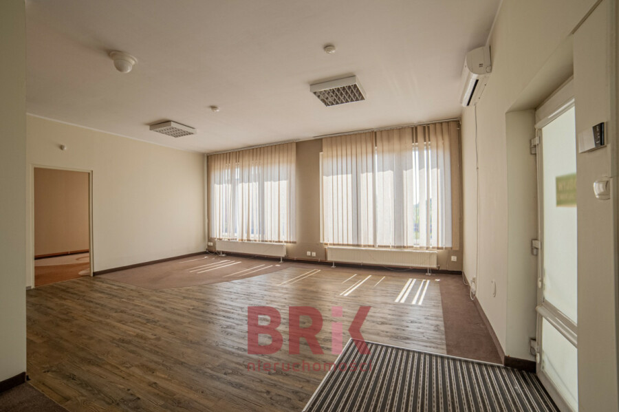 Warszawa, Targówek, Radzymińska, Lokal biurowo - handlowy ul. Radzymińska