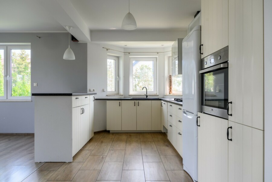 powiat wołomiński, Radzymin, Biskupa Józefa Hollaka, Atrakcyjny dom w zabudowie bliźniaczej - Radzymin