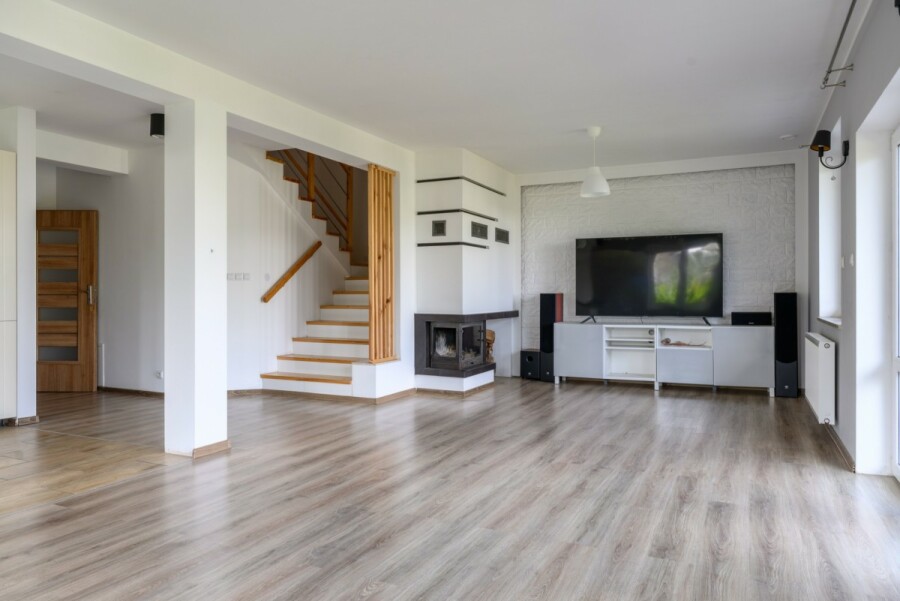 powiat wołomiński, Radzymin, Biskupa Józefa Hollaka, Atrakcyjny dom w zabudowie bliźniaczej - Radzymin