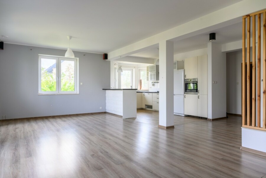 powiat wołomiński, Radzymin, Biskupa Józefa Hollaka, Atrakcyjny dom w zabudowie bliźniaczej - Radzymin