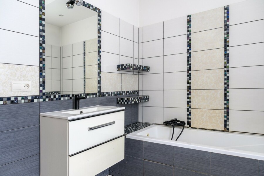 powiat wołomiński, Radzymin, Biskupa Józefa Hollaka, Atrakcyjny dom w zabudowie bliźniaczej - Radzymin