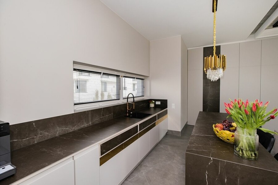 Warszawa, Wilanów Zawady, Syta, Jedna nieruchomość( 2 domy) wiele możliwości.