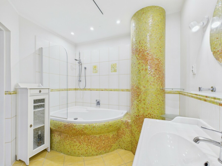 Warszawa, Ursynów Natolin, Aleja Komisji Edukacji Narodowej, Gotowe do wprowadzenia - Obok Metra - Bardzo Ciche