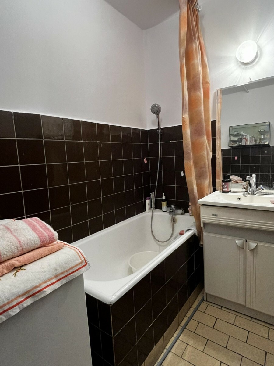 Warszawa, Ursynów, Polinezyjska, Duże 3 pokoje, widna kuchnia, do remontu, metro