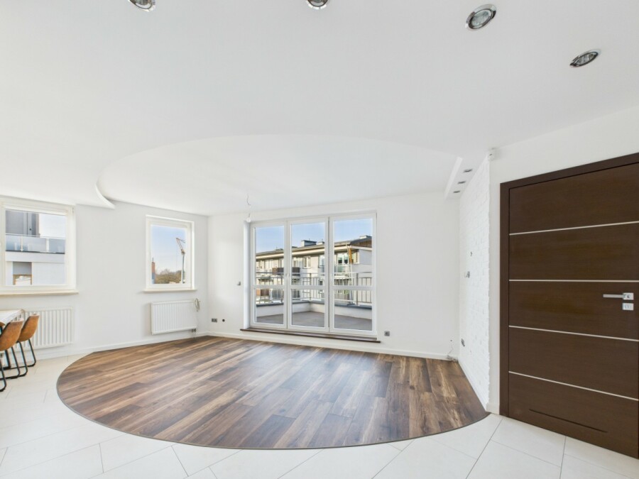 Warszawa, Praga-Południe Gocławek, Liwiecka, Dwupoziomowy apartament 101 m2 Gocławek.