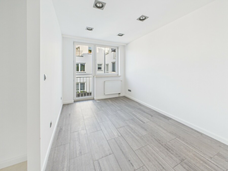 Warszawa, Praga-Południe Gocławek, Liwiecka, Dwupoziomowy apartament 101 m2 Gocławek.