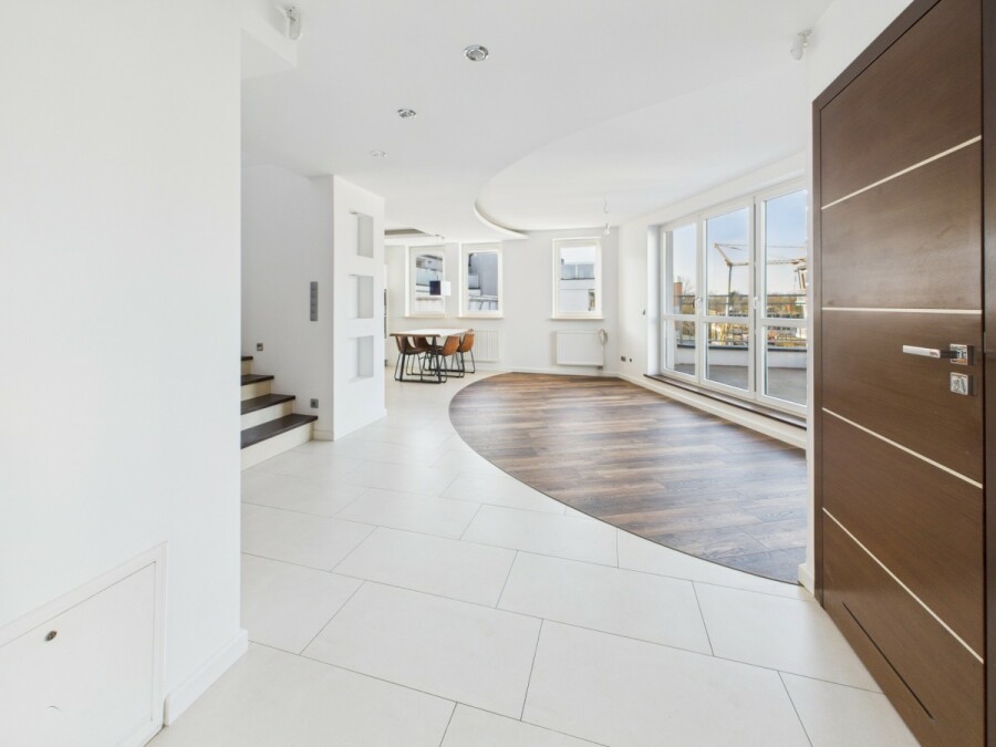 Warszawa, Praga-Południe Gocławek, Liwiecka, Dwupoziomowy apartament 101 m2 Gocławek.