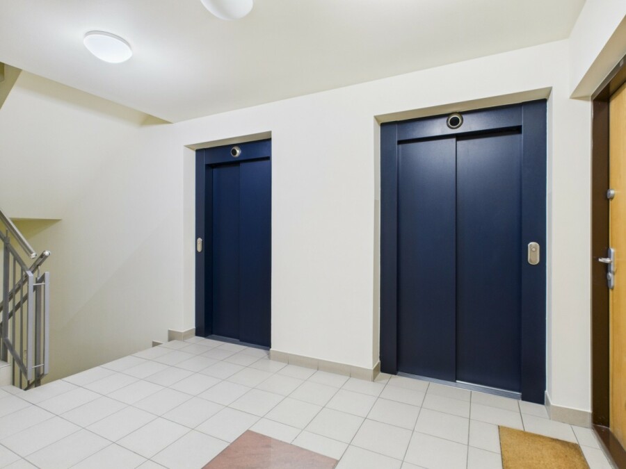 Warszawa, Mokotów Służew, Aleja Wyścigowa, Gotowe do wprowadzenia - Duży Balkon - Cicho