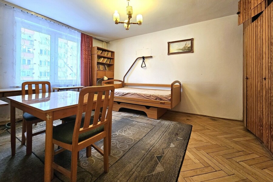 Warszawa, Mokotów, Aleja Niepodległości, Niepodległości, 2 pokoje, balkon, cegła, winda.