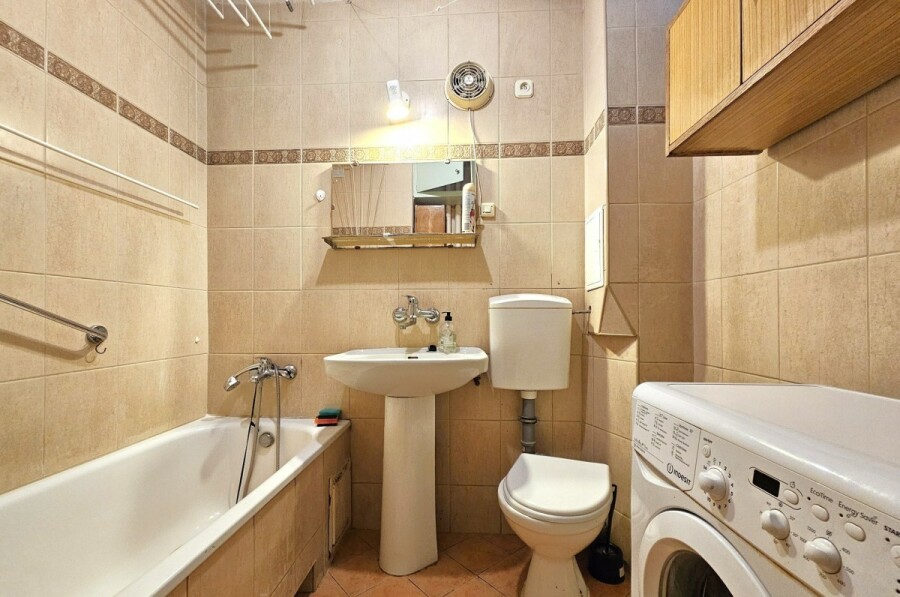 Warszawa, Mokotów, Aleja Niepodległości, Niepodległości, 2 pokoje, balkon, cegła, winda.