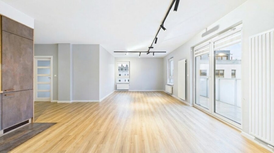 Warszawa, Mokotów, Santocka, Duży salon 40 m², 2 sypialnie, balkon, 2 x garaż