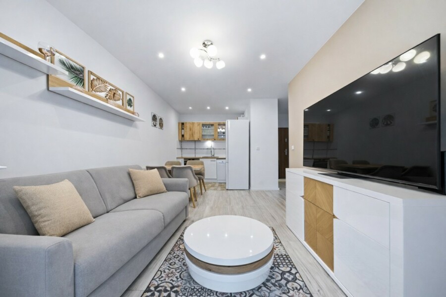 Warszawa, Mokotów, Komputerowa, 2 pokoje| Niski czynsz| Balkon