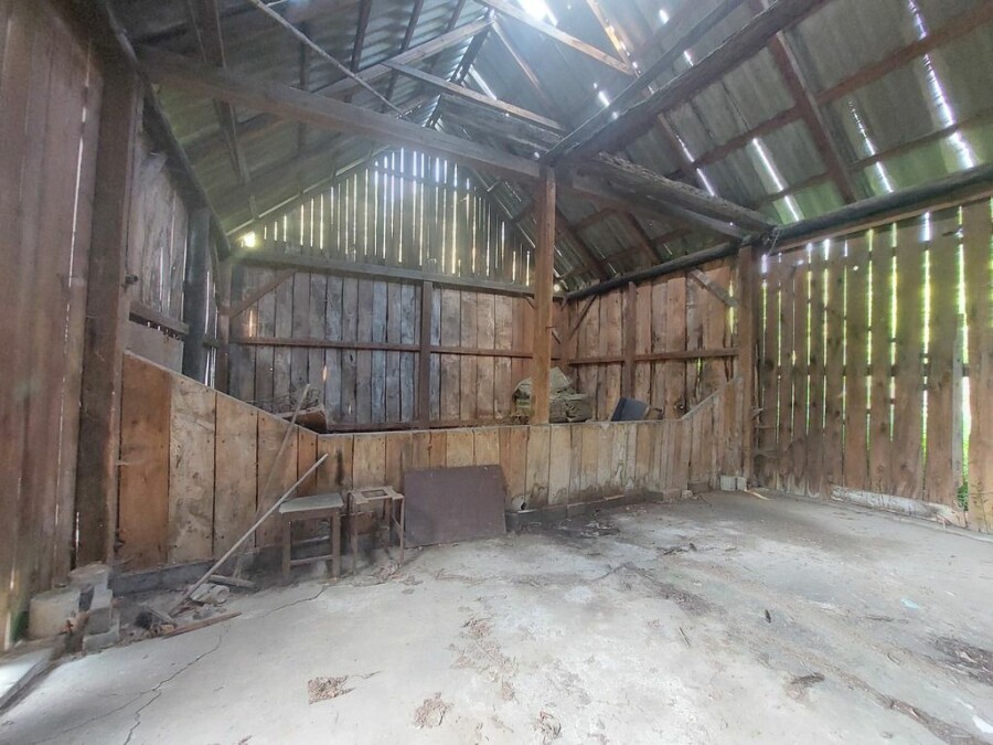 Warszawa, Wawer Nadwiśle, Wał Miedzeszyński, Siedlisko z domem do kapitalnego remontu