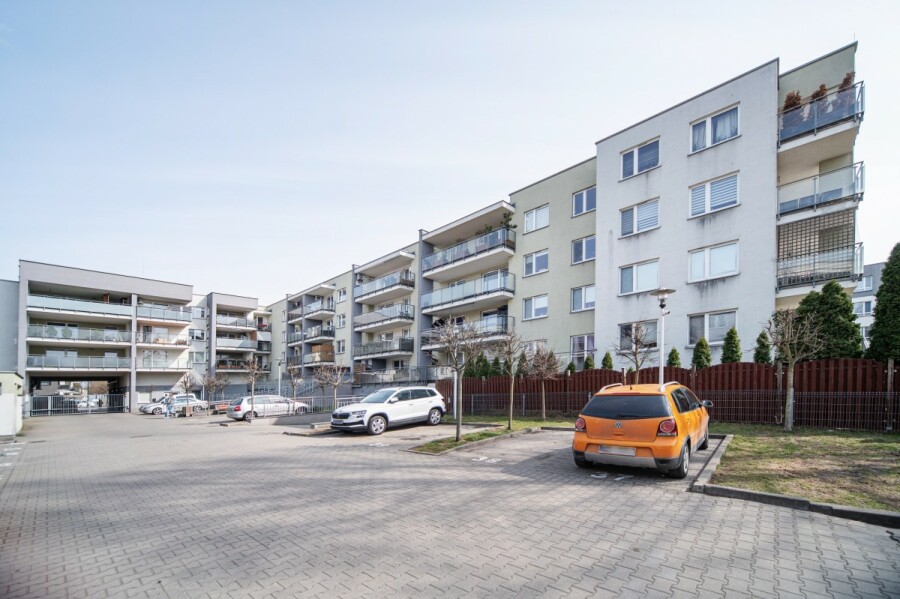 powiat wołomiński, Radzymin, Lecha Falandysza, 3-pokoje z dużym balkonem, podwójnym m. postojowym