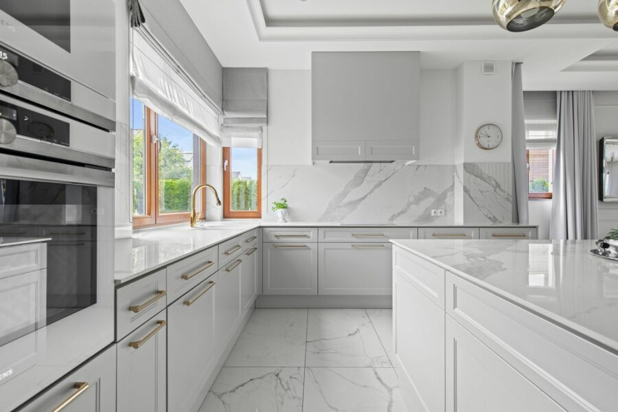 Warszawa, Wilanów, Komfortowa, Dom z basenem 290 m2 Wilanow 6 pokoi ogród garaż