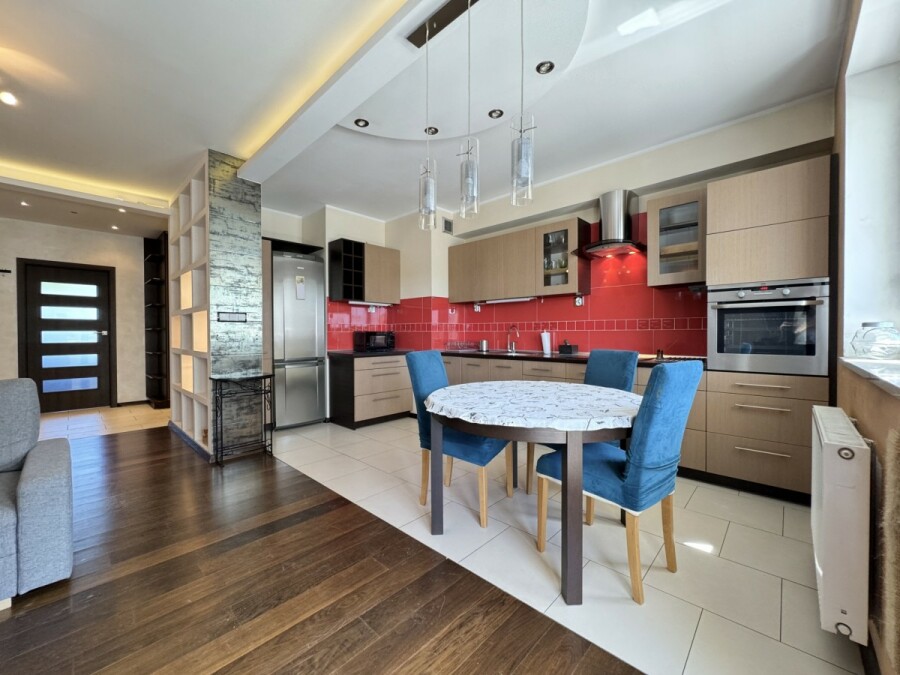 Warszawa, Targówek Zacisze, Uznamska, Mieszkanie przy cichej ulicy