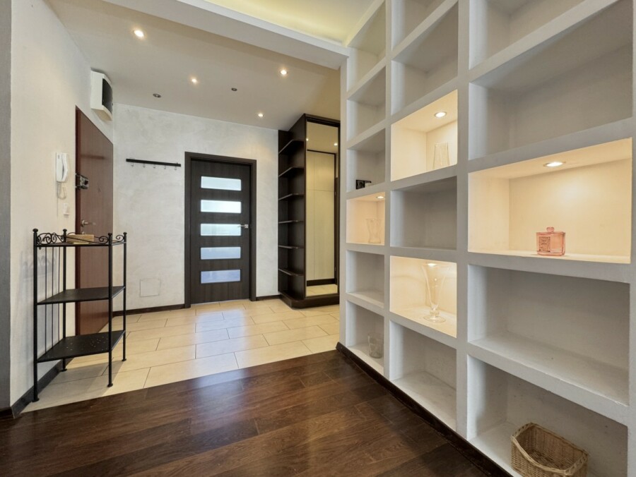 Warszawa, Targówek Zacisze, Uznamska, Mieszkanie przy cichej ulicy