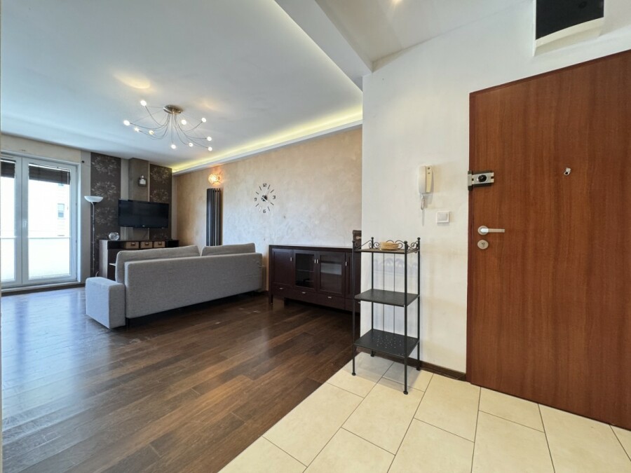 Warszawa, Targówek Zacisze, Uznamska, Mieszkanie przy cichej ulicy