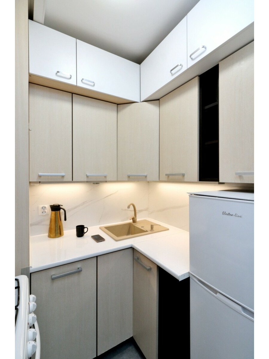 Warszawa, Bielany Wawrzyszew, Aleja Władysława Reymonta, Umeblowana kawalerka na Bielanach