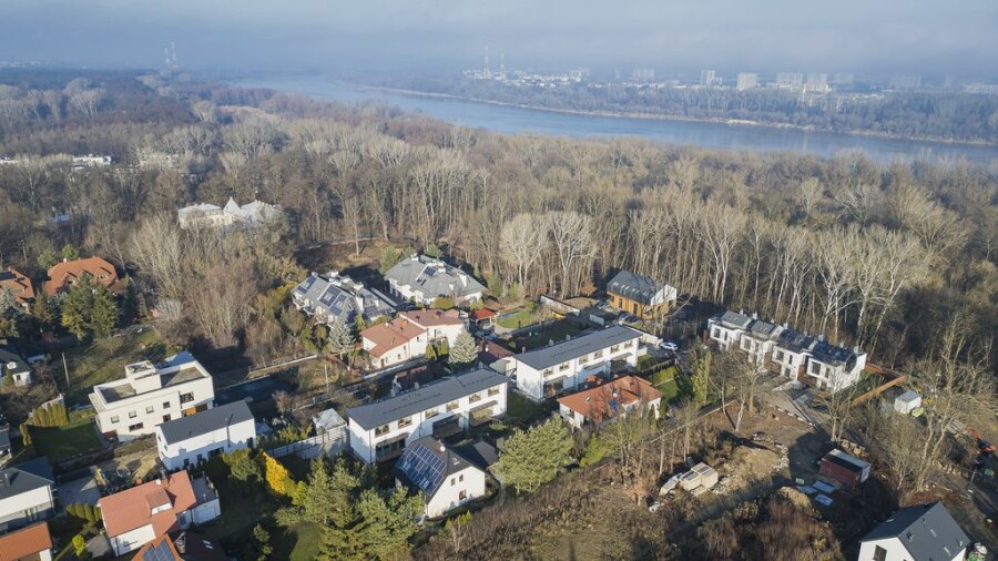 Warszawa, Bielany, Prozy, Cisza i zieleń przy metrze – rodzinny segment