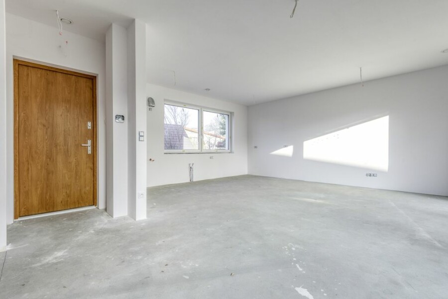 Warszawa, Bielany, Prozy, Cisza i zieleń przy metrze – rodzinny segment