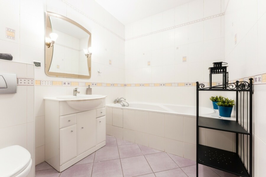 Warszawa, Wola, Józefa Bema, 3 pokoje | Cieche | Kameralna uliczka