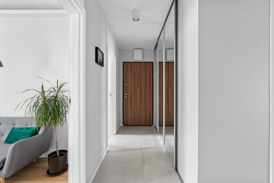 Warszawa, Wola, Fort Wola, 3 pokoje z oddzielną kuchnią | Balkon I Garaż