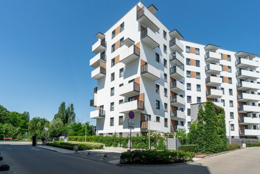 Warszawa, Wola, Fort Wola, 3 pokoje z oddzielną kuchnią | Balkon I Garaż