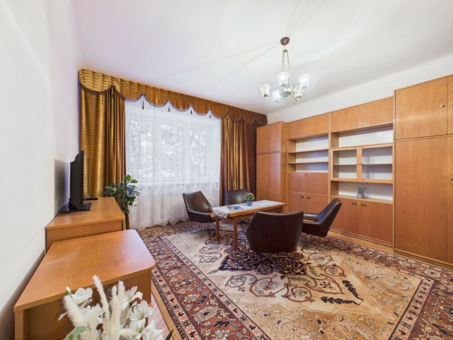 Warszawa, Włochy, Żwirki I Wigury, Doskonała lokalizacja | kamienica