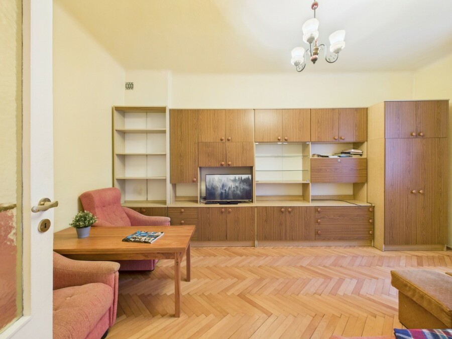 Warszawa, Włochy, Żwirki I Wigury, Doskonała lokalizacja | kamienica