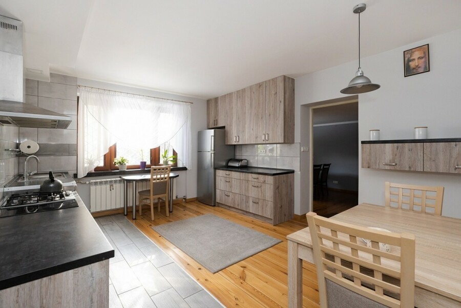 powiat wołomiński, Kobyłka, Dom wolnostojący, centrum Kobyłki, M. Skłod- Curie