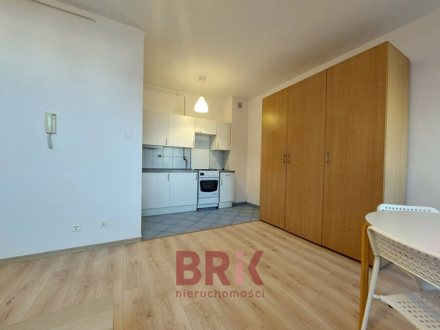 Warszawa, Targówek, Wyspowa, Tania kawalerka z msc. postojowym