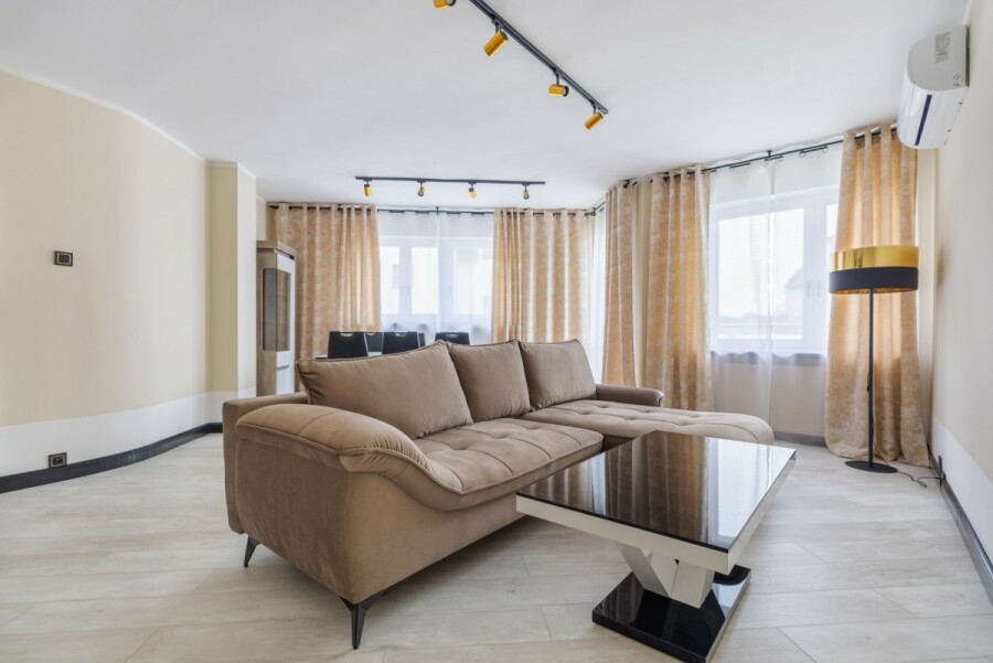 Warszawa, Ursynów, Czteropokojowy Apartament blisko Lasu Kabackiego