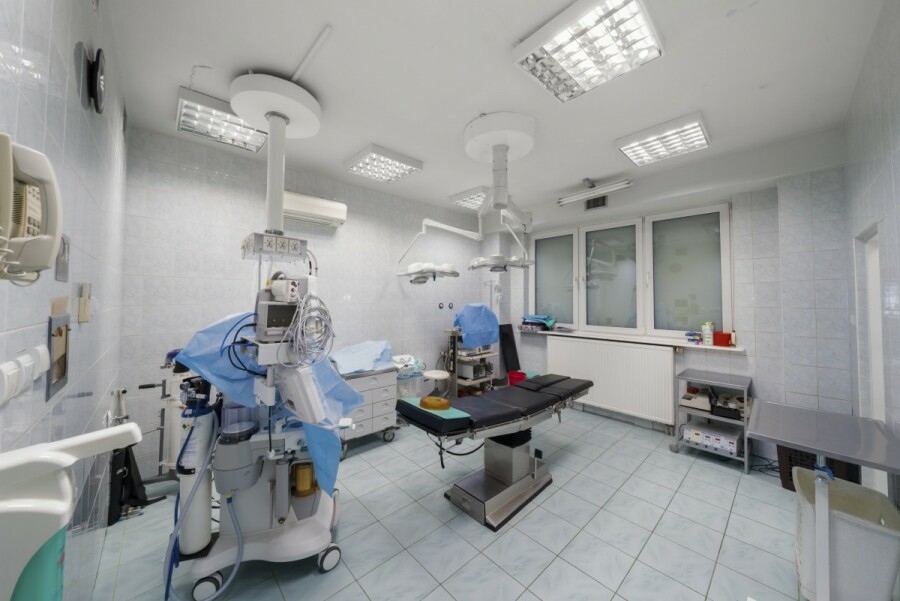 Warszawa, Ursynów, Wąwozowa, Klinika z blokiem operacyjnym | 334 m² | Kabaty