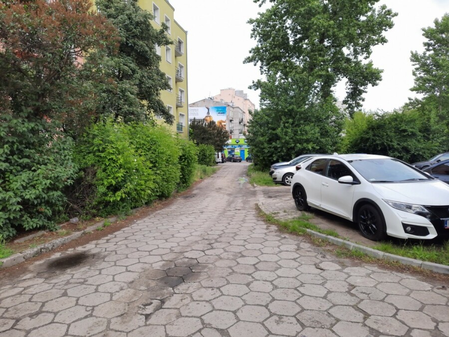 Warszawa, Praga-Południe, Grochowska, DZIAŁAKA NA GROCHOWIE