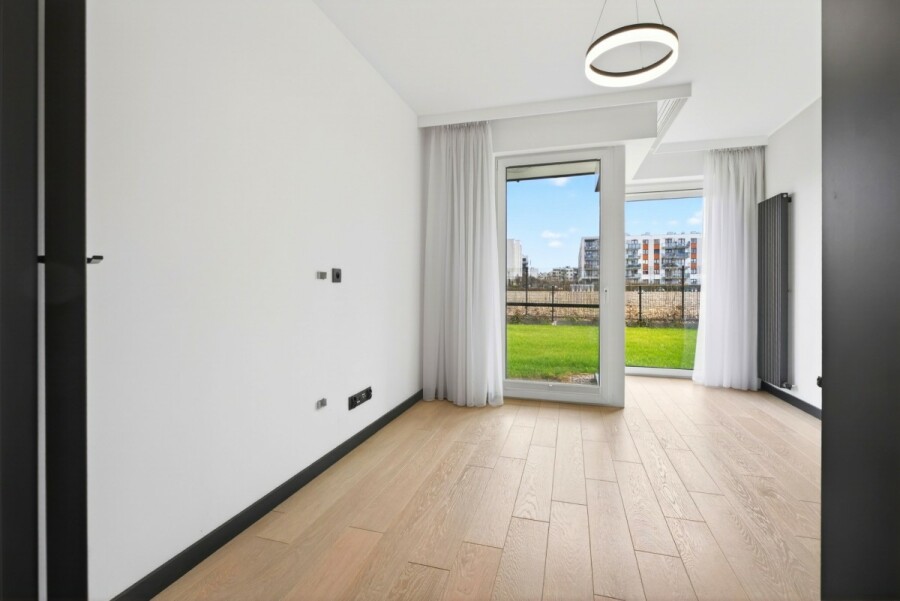 Warszawa, Bemowo Chrzanów, Batalionów Chłopskich, Designerskie mieszkanie 86 m² z ogrodem 135 m²