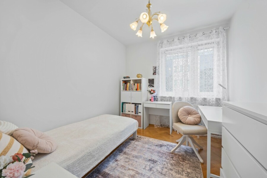 Warszawa, Ochota, Opaczewska, Przestrzeń domu, wygoda miasta! 125 m² przy parku.
