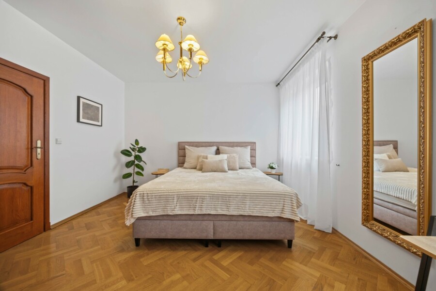 Warszawa, Ochota, Opaczewska, Przestrzeń domu, wygoda miasta! 125 m² przy parku.