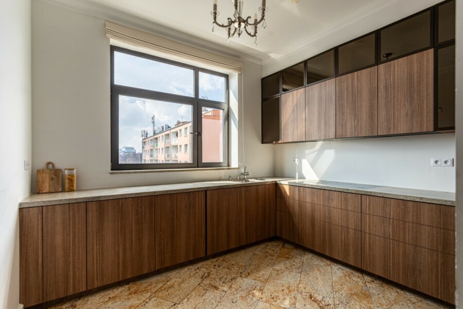 Warszawa, Mokotów, Podchorążych, Słoneczny apartament z tarasem przy Łazienkach