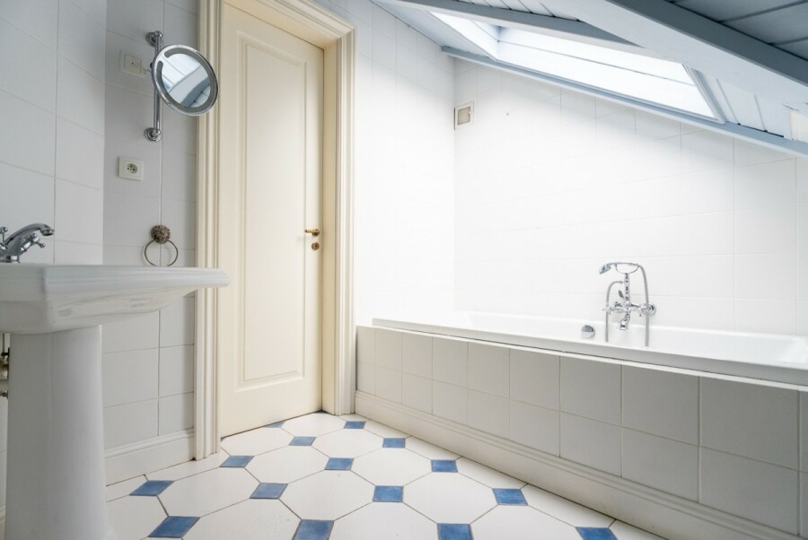 Warszawa, Mokotów, Aleja Wilanowska, Apartament w koronach drzew przy Dominikańskiej
