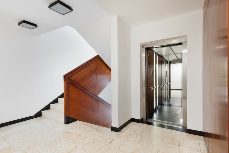 Warszawa, Wilanów, Sarmacka, Apartament 3 pokoje 92 m² + ogródek 9 m² + garaż