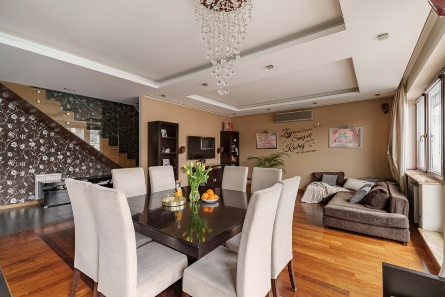 Warszawa, Wilanów Błonia Wilanowskie, Sarmacka, Dwupoziomowy apartament I dwa tarasy I duże okna