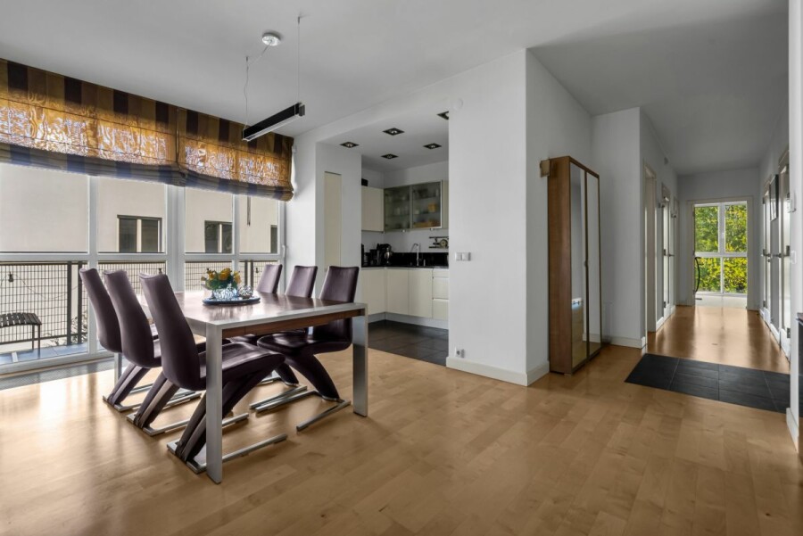 Warszawa, Wilanów, Jara, Apartament z Tarasem w Wilanowie.....