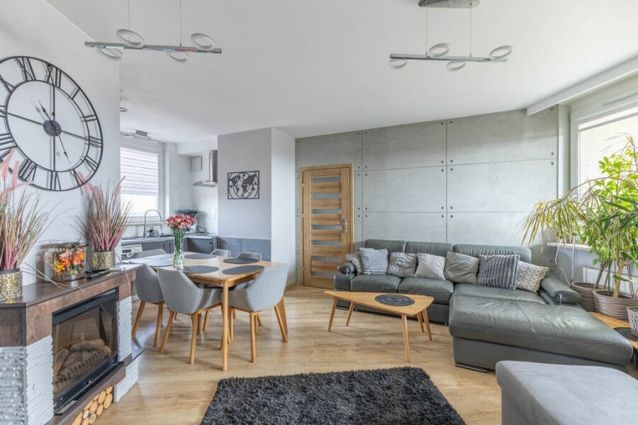 powiat piaseczyński, Piaseczno, 4 pokoje sauna biokominek 92 m² garaż