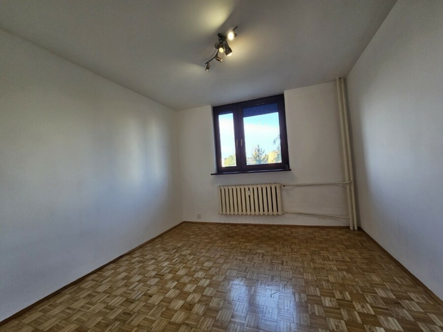 Warszawa, Targówek Bródno, Ludwika Kondratowicza, Czteropokojowe przy Stacji metra Bródno M2